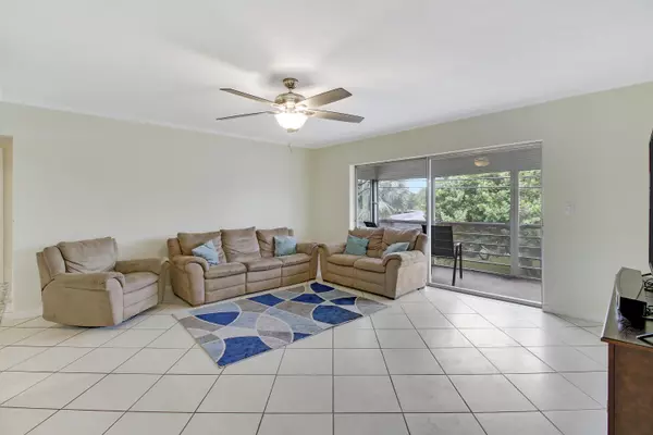 Palm Beach Gardens, FL 33410,10270 N Military TRL 4b