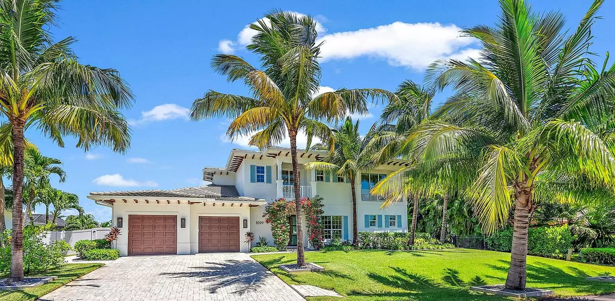 8599 SE Sabal ST, Hobe Sound, FL 33455