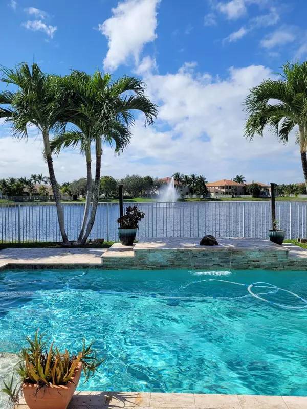 Royal Palm Beach, FL 33411,8350 Butler Greenwood DR
