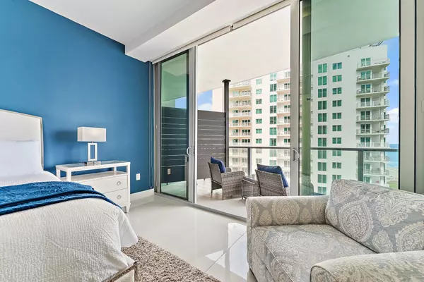 Singer Island, FL 33404,3100 N Ocean DR H1201