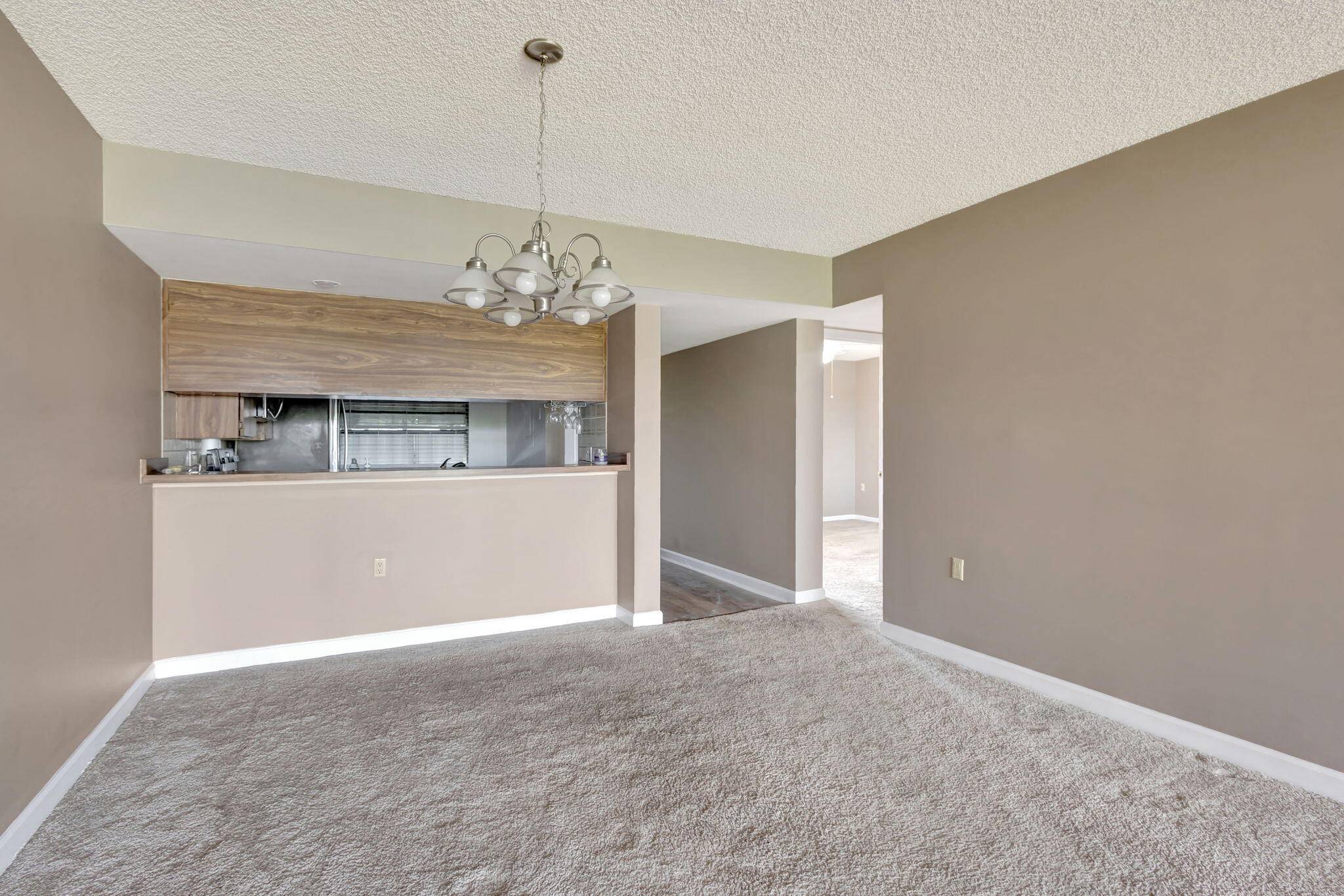 West Palm Beach, FL 33409,3507 Village BLVD 305