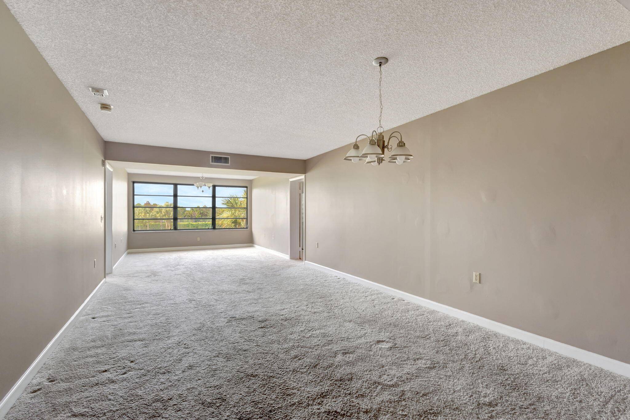 West Palm Beach, FL 33409,3507 Village BLVD 305