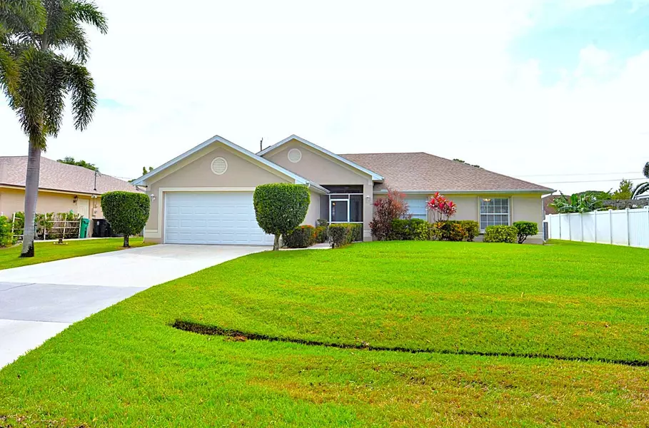 1866 SW Clambake AVE, Port Saint Lucie, FL 34953