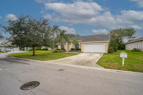 10310 NW 14th PL, Coral Springs, FL 33071