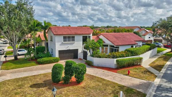 23088 Via Stel, Boca Raton, FL 33433