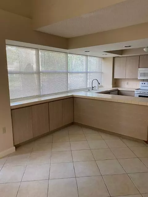 Boynton Beach, FL 33436,1002 Copley CT