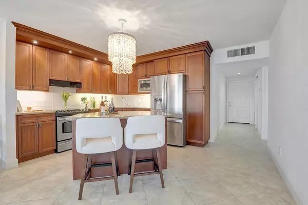 Boca Raton, FL 33431,2871 N Ocean BLVD D506