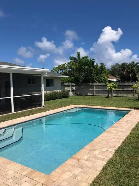 372 Franklin RD, Tequesta, FL 33469