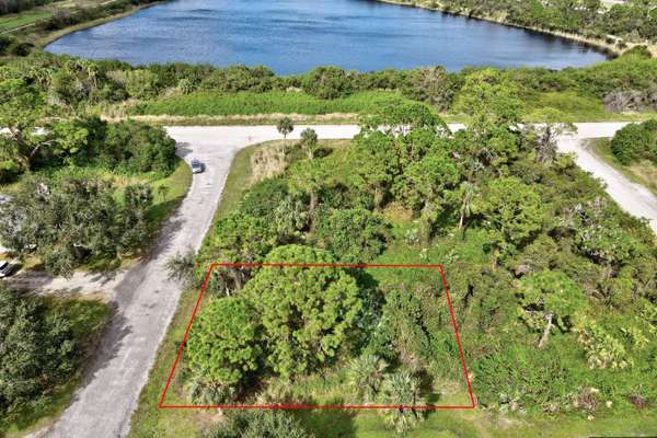 2526 95th CT, Vero Beach, FL 32966