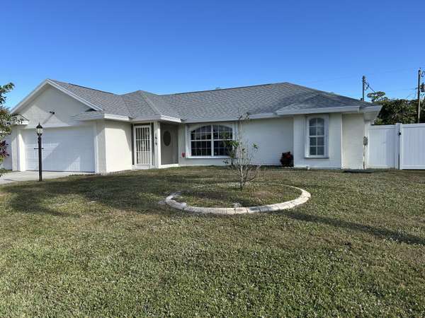 1619 SE Haverford ST, Port Saint Lucie, FL 34983