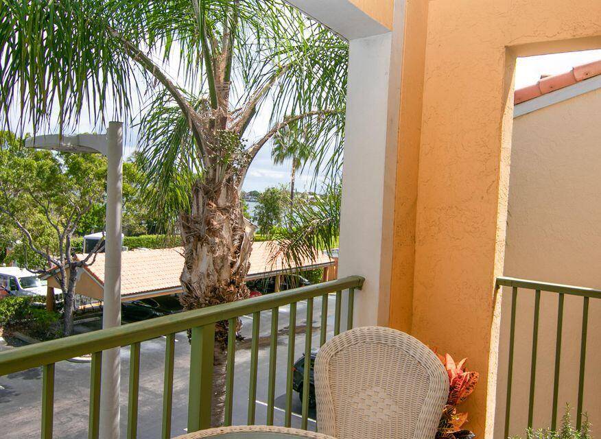 160 Yacht Club Way 309, Hypoluxo, FL 33462