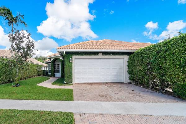 2920 Twin Oaks WAY, Wellington, FL 33414