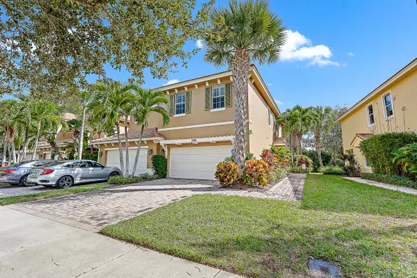 5024 Dulce CT, Palm Beach Gardens, FL 33418