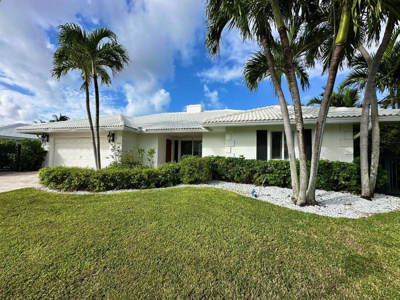 1111 Tamarind WAY, Boca Raton, FL 33486