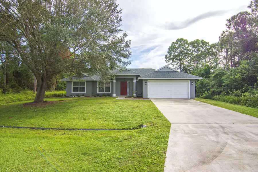 6447 NW Foxglove ST, Port Saint Lucie, FL 34986