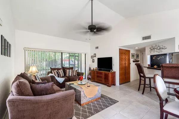 Boynton Beach, FL 33426,8 Via De Casas Sur 101