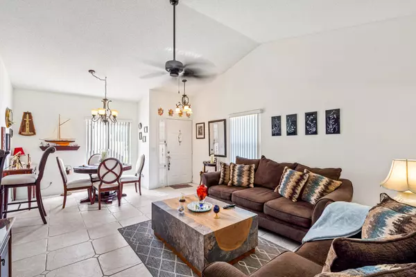 Boynton Beach, FL 33426,8 Via De Casas Sur 101