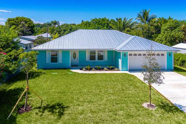 10600 SE Gomez AVE, Hobe Sound, FL 33455