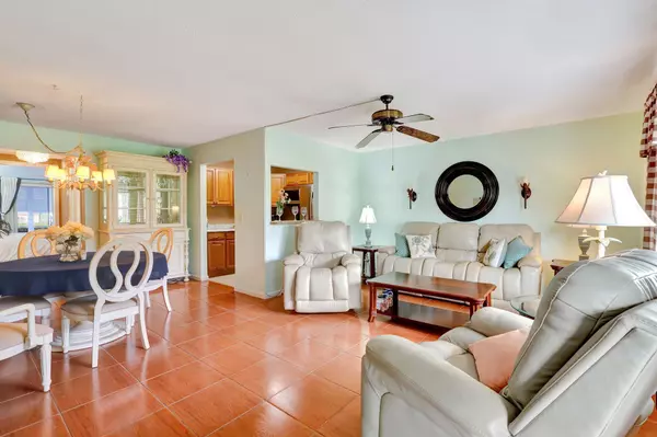 Boynton Beach, FL 33435,880 W Horizons 102