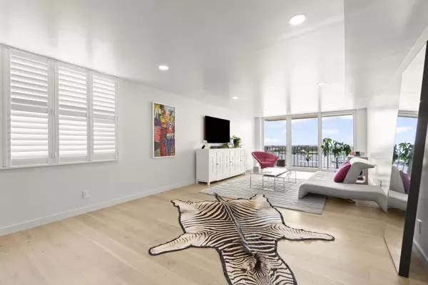 West Palm Beach, FL 33401,1801 S Flagler DR 1211