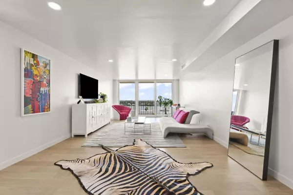 West Palm Beach, FL 33401,1801 S Flagler DR 1211