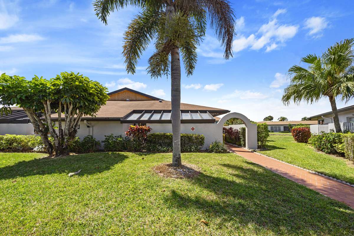 Delray Beach, FL 33484,13616 Coconut Palm CT B