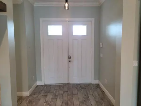 Port Saint Lucie, FL 34983,213 NE NE Sagamore TER