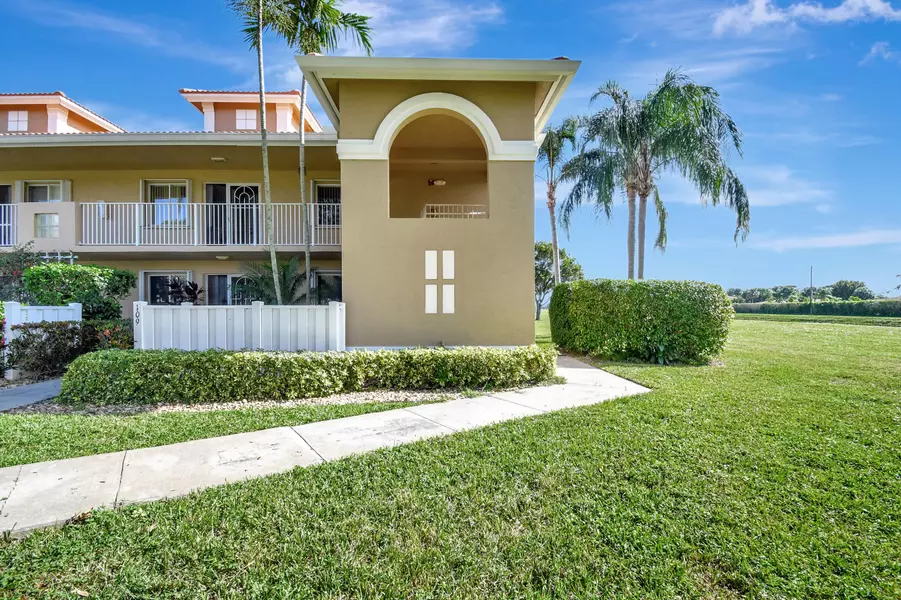 5876 Regal Glen DR 209, Boynton Beach, FL 33437