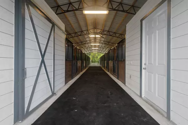 Loxahatchee Groves, FL 33470,14655 Gruber LN
