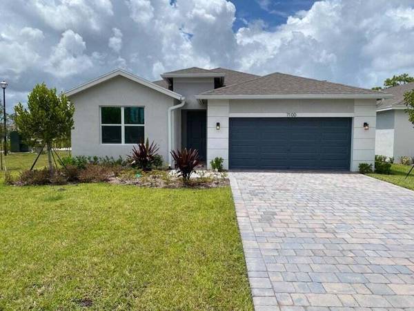 6730 SE Park Trace DR, Stuart, FL 34997