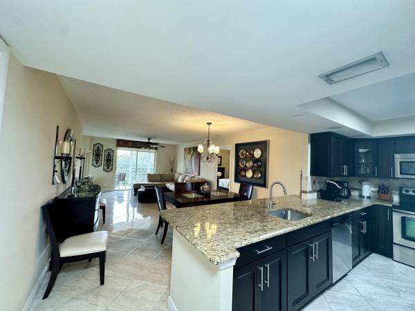 299 NW 52nd TER 422, Boca Raton, FL 33487