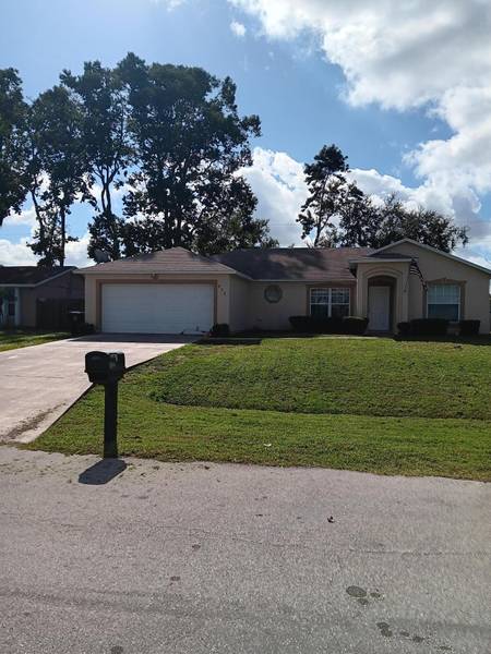 832 SW Trouville AVE, Port Saint Lucie, FL 34953