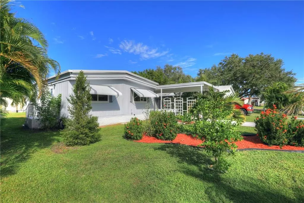 Barefoot Bay, FL 32976,902 Cashew CIR