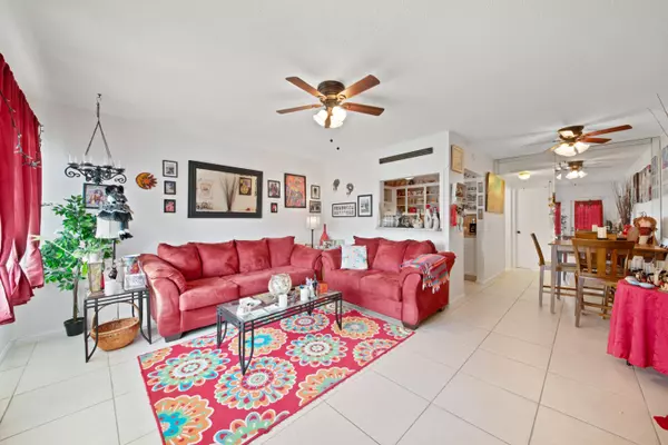 Boca Raton, FL 33434,203 Brighton E 203