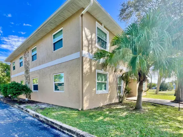 Melbourne, FL 32901,111 Scott ST