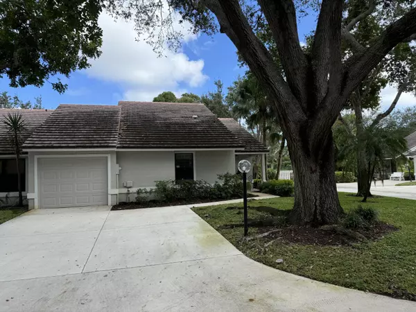 Palm Beach Gardens, FL 33418,700 Bannock LN