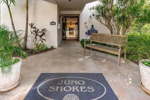 Juno Beach, FL 33408,420 Celestial 206 WAY 206