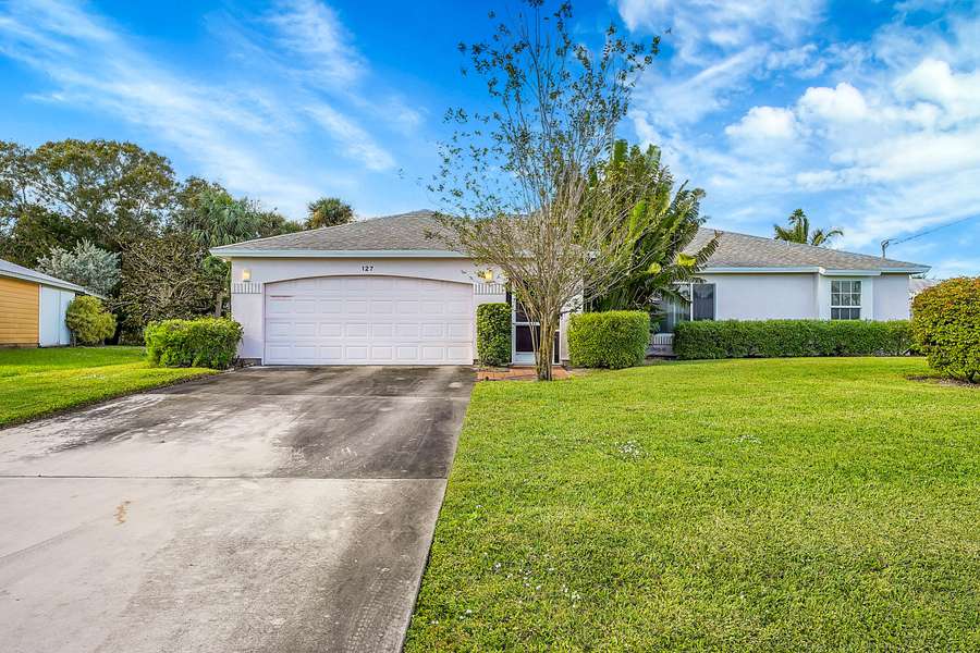 127 N Naranja AVE, Port Saint Lucie, FL 34983