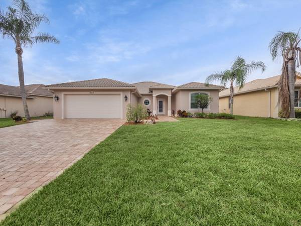 Port Saint Lucie, FL 34983,581 Waverly CIR