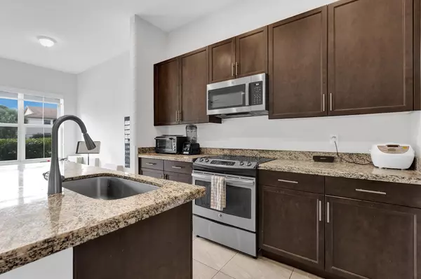 Boca Raton, FL 33433,6640 Quiet Wave 67 TRL 67