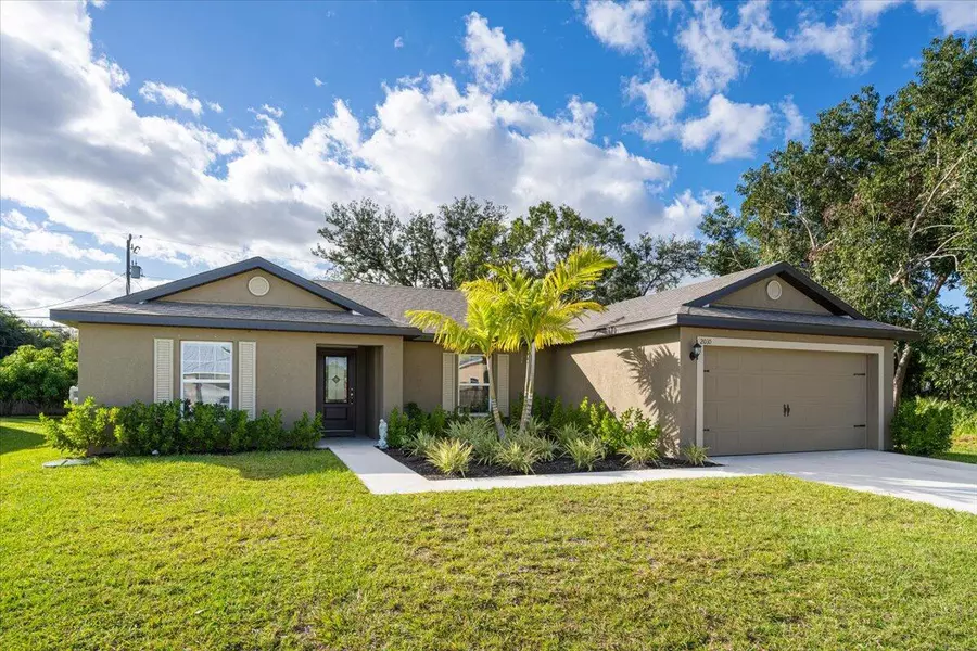 2010 SW Beard ST, Port Saint Lucie, FL 34953