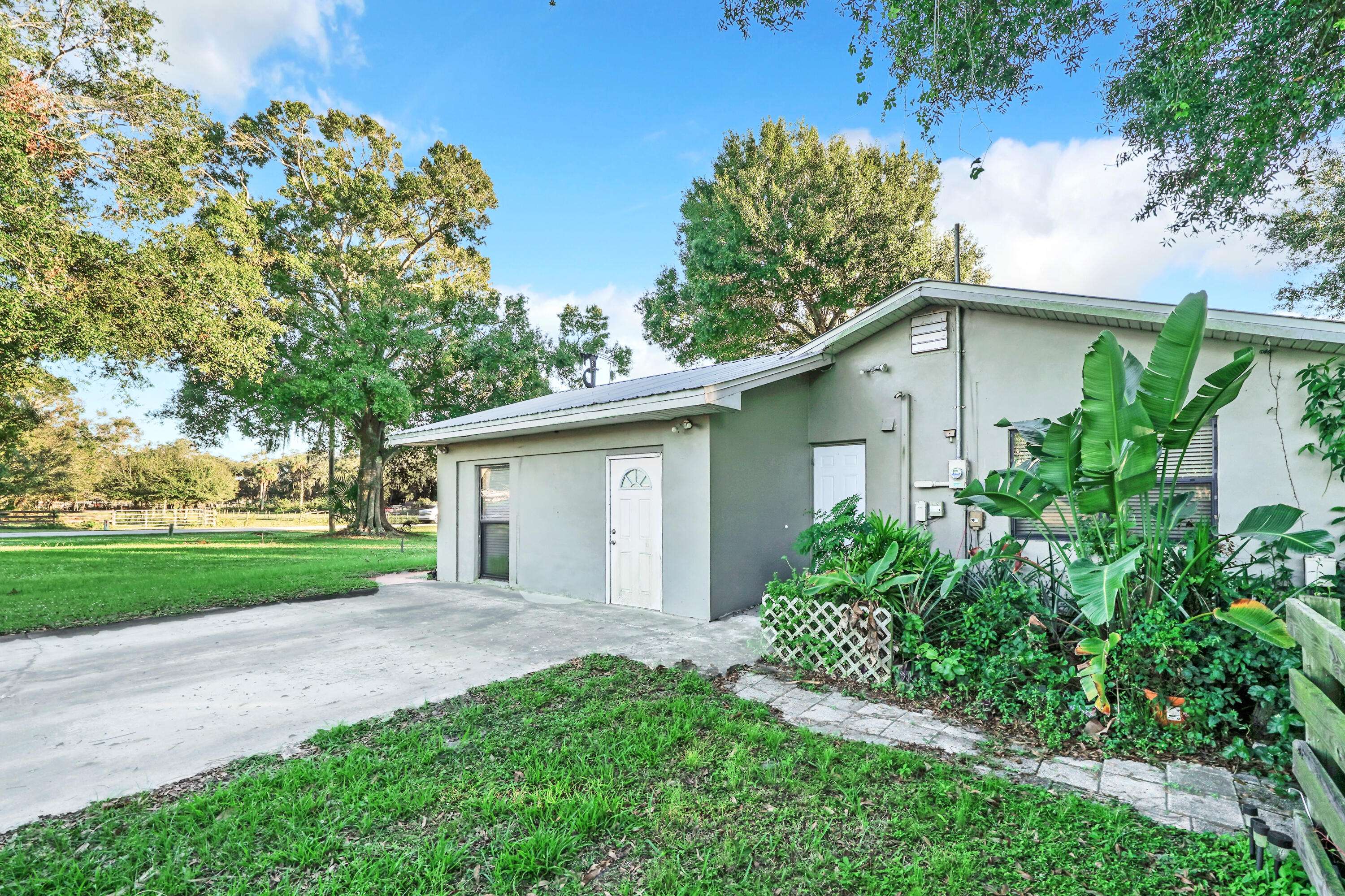Okeechobee, FL 34974,1031 SW 24th AVE