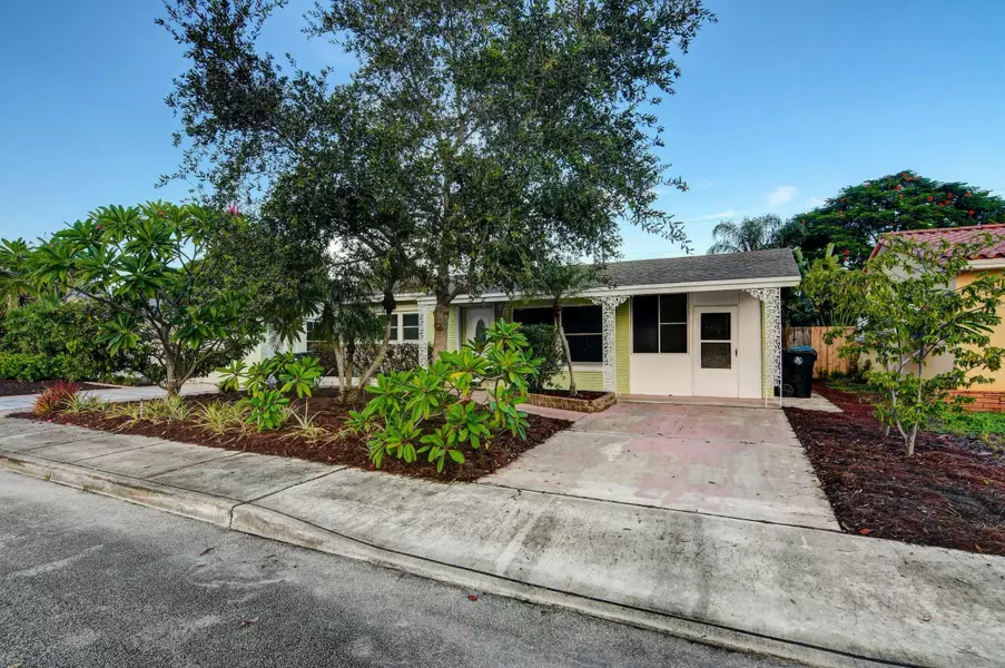 1615 N M ST, Lake Worth Beach, FL 33460