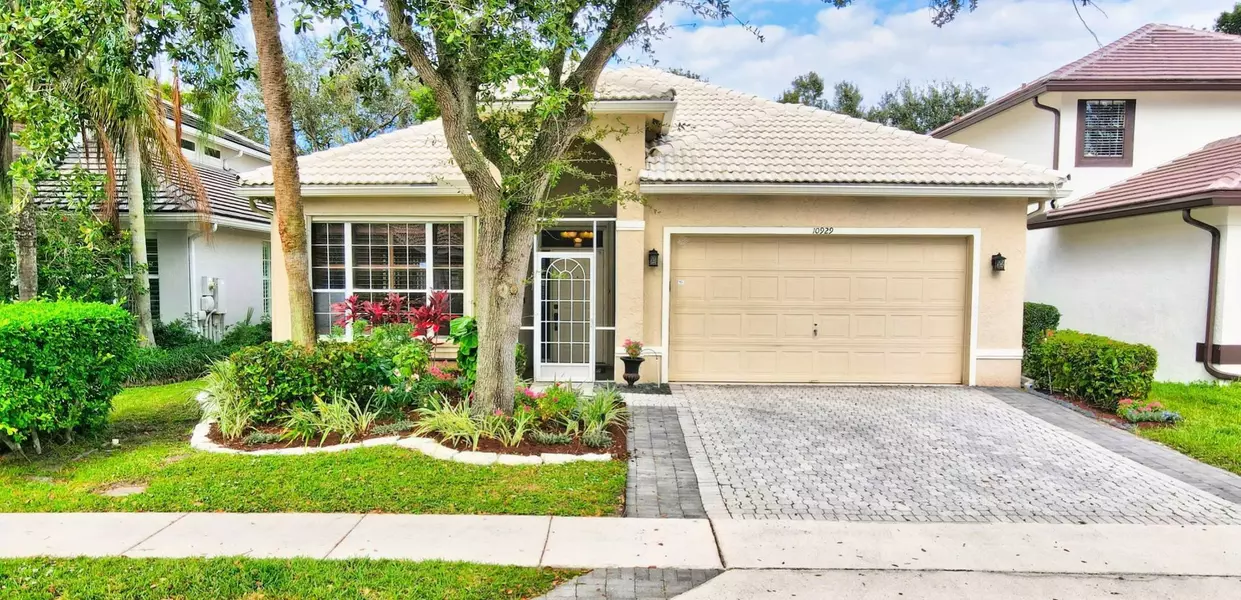 10929 Old Bridgeport LN, Boca Raton, FL 33498