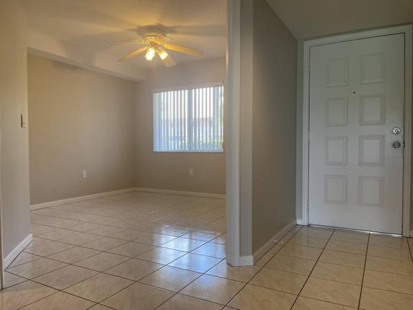 Boynton Beach, FL 33437,5952 Regal Glen DR 103