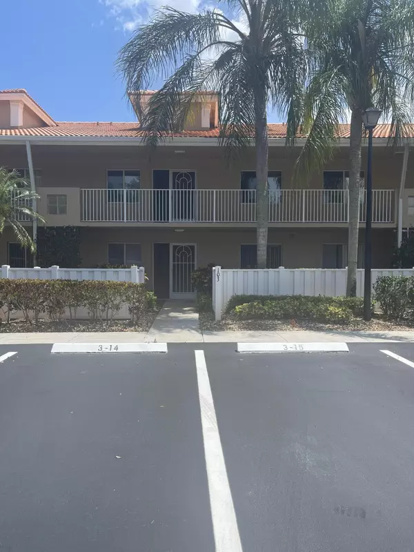 Boynton Beach, FL 33437,5952 Regal Glen DR 103