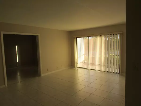 Greenacres, FL 33415,814 Sky Pine WAY D1