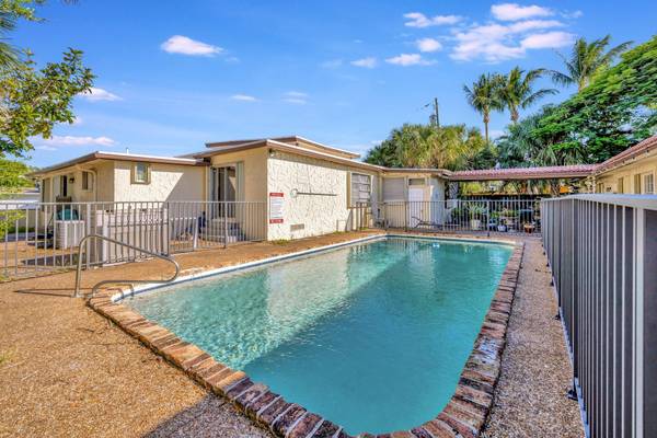 Wilton Manors, FL 33334,2733 NE 1st TER 3