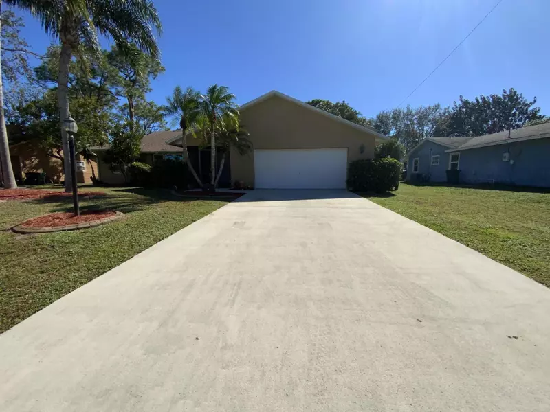 226 SW Starflower AVE, Port Saint Lucie, FL 34953