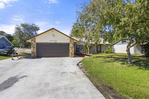 2442 SW Lafayette ST, Port Saint Lucie, FL 34984